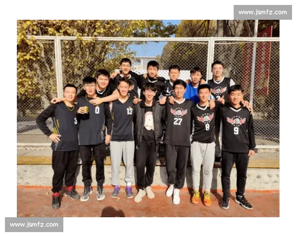 在汗水与呐喊中记录篮球比赛周记的成长与团队精神之旅实战感悟汇