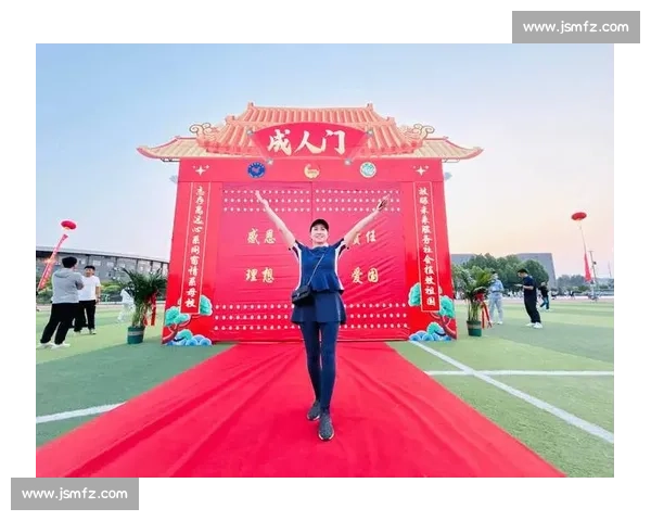 以感恩节之心发声让温暖在校园演讲舞台绽放的青春盛会时代华章