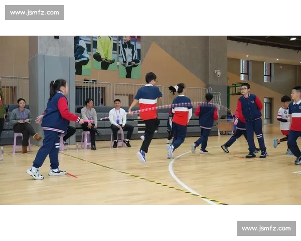 在汗水与欢呼中我参加了一场难忘的校园跳绳比赛纪实成长故事回忆