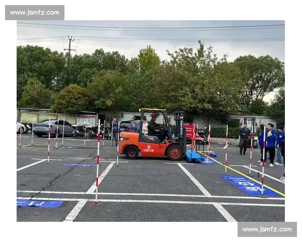 精彩叉车技能大赛实况视频展现高超操作技巧与极限挑战